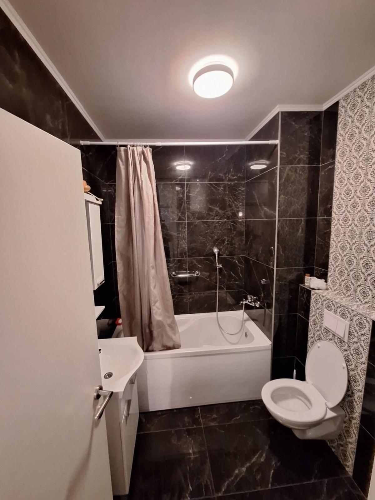 Elegantna Oaza Apartment Banja Luka Exteriör bild